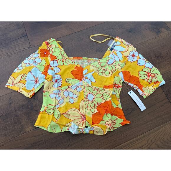ModCloth Seaside Cottage Honolulu Floral Getaway Tie Front Top Yellow Sz M NWT - Picture 1 of 5